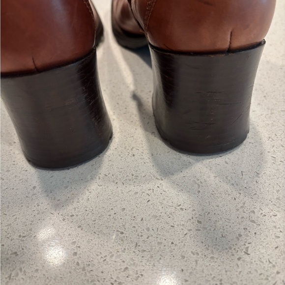 Timberland Leather Heeled Boots, size 10 - Picture 5 of 11